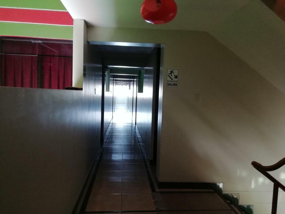 Hotel Real Bolivar Чімботе Екстер'єр фото